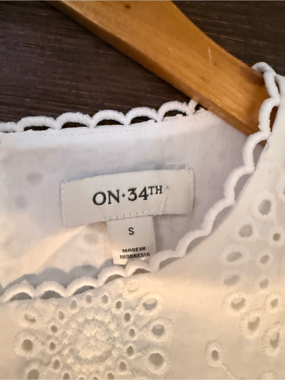 On 34th Classic White Eyelet Midi Dress for Women - Picture 3 of 8